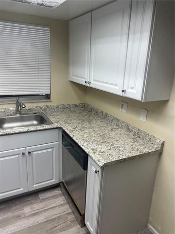 613 61ST AVENUE TERRACE E 613, Bradenton, FL 34203