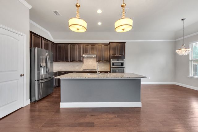 1428 Mesa Crest Drive, Fort Worth, TX 76052