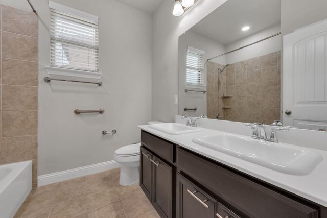 1428 Mesa Crest Drive, Fort Worth, TX 76052