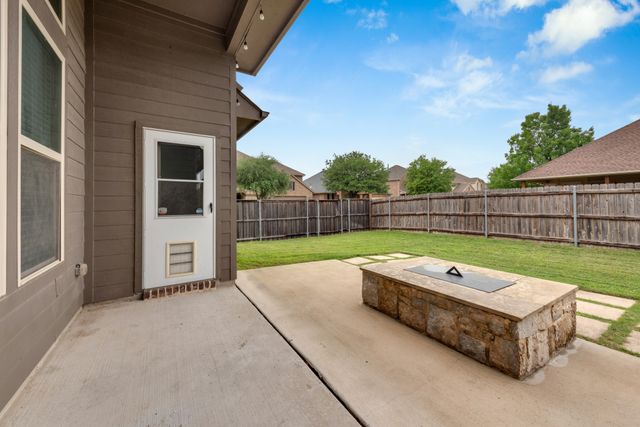 1428 Mesa Crest Drive, Fort Worth, TX 76052