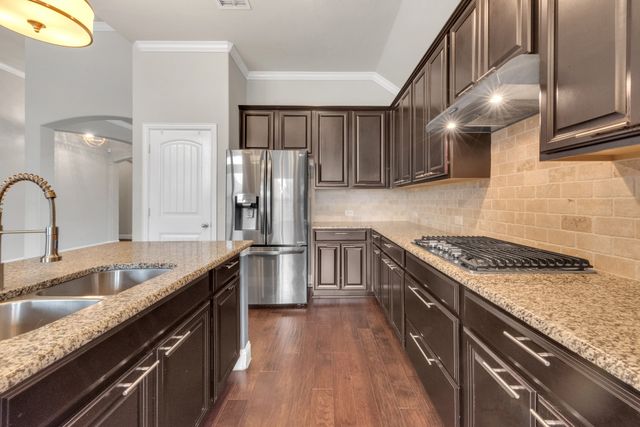 1428 Mesa Crest Drive, Fort Worth, TX 76052