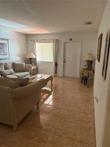 5943 SW 162nd Pl, Miami, FL 33193