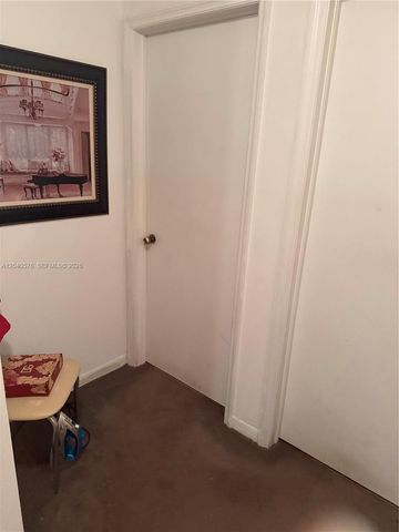 5943 SW 162nd Pl, Miami, FL 33193