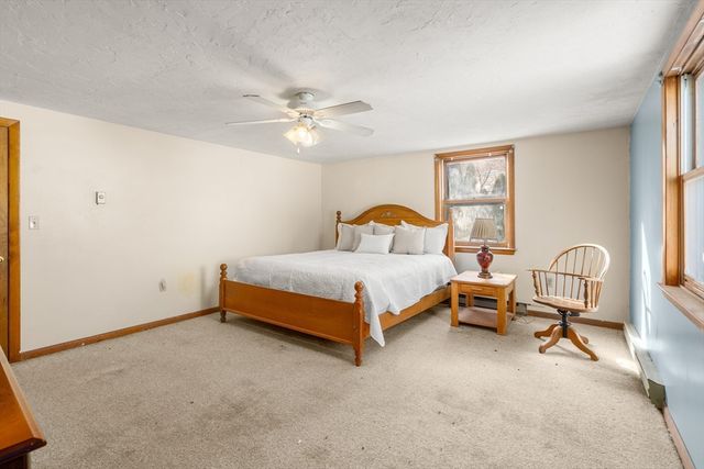 17 Lincoln Ave, Millbury, MA 01527