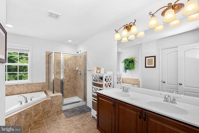 661 CHICKAMAUGA DR, Harpers Ferry, WV 25425