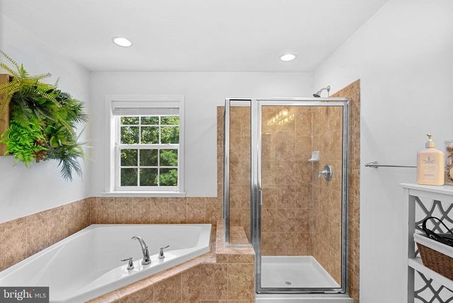 661 CHICKAMAUGA DR, Harpers Ferry, WV 25425