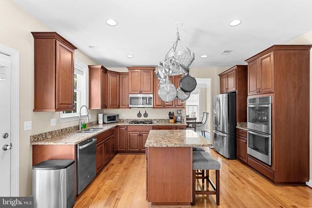 661 CHICKAMAUGA DR, Harpers Ferry, WV 25425