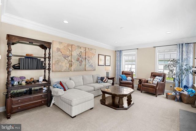 661 CHICKAMAUGA DR, Harpers Ferry, WV 25425