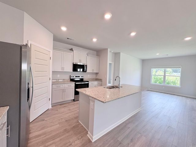 4905 Edgemont Drive, Jonesboro, AR 72405