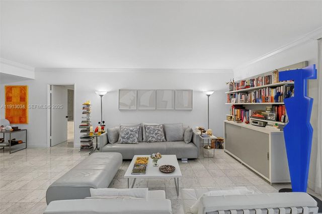 181 Crandon Blvd 106, Key Biscayne, FL 33149