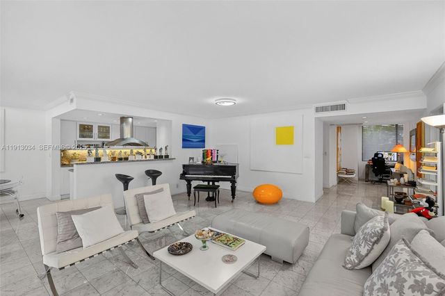 181 Crandon Blvd 106, Key Biscayne, FL 33149