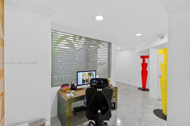 181 Crandon Blvd 106, Key Biscayne, FL 33149