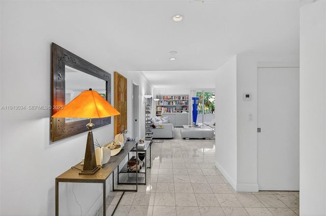 181 Crandon Blvd 106, Key Biscayne, FL 33149