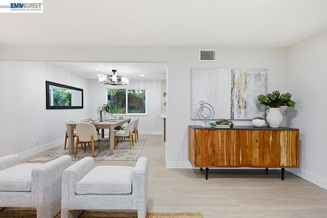 74 74 Hazelnut Ct, San Ramon, CA 94583