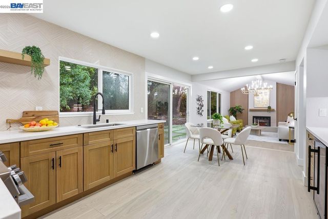 74 74 Hazelnut Ct, San Ramon, CA 94583