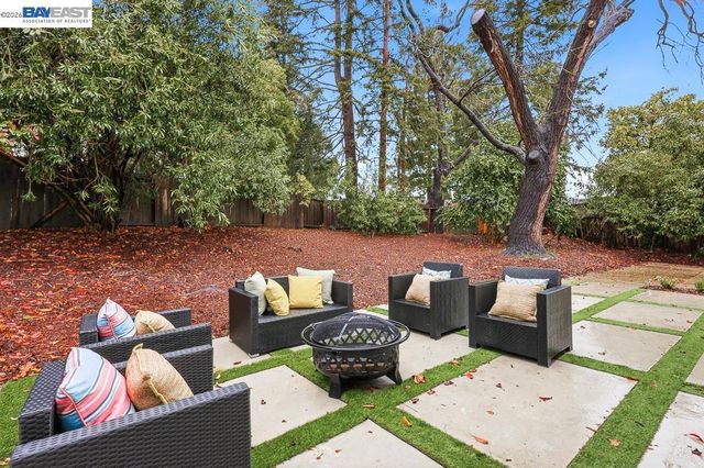 74 74 Hazelnut Ct, San Ramon, CA 94583