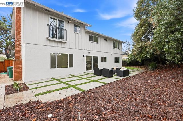 74 74 Hazelnut Ct, San Ramon, CA 94583