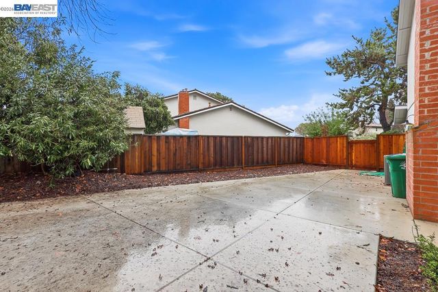 74 74 Hazelnut Ct, San Ramon, CA 94583