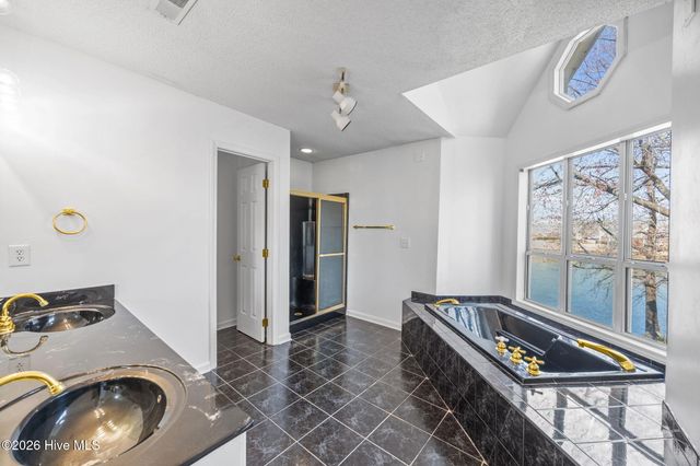 607 Spring Forest Road G, Greenville, NC 27834