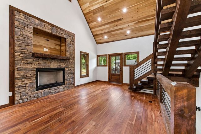 45 Wildflower Drive, Mineral Bluff, GA 30559