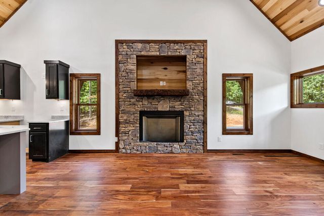 45 Wildflower Drive, Mineral Bluff, GA 30559