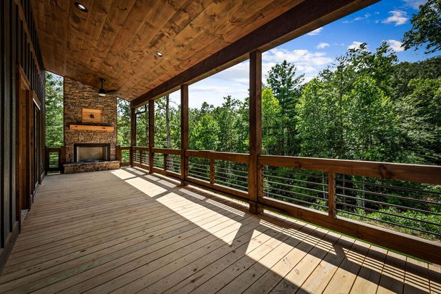 45 Wildflower Drive, Mineral Bluff, GA 30559