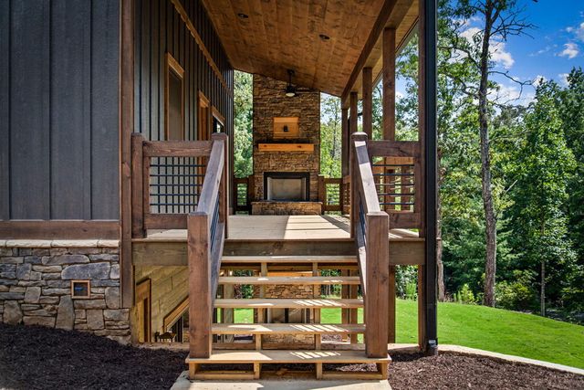 45 Wildflower Drive, Mineral Bluff, GA 30559