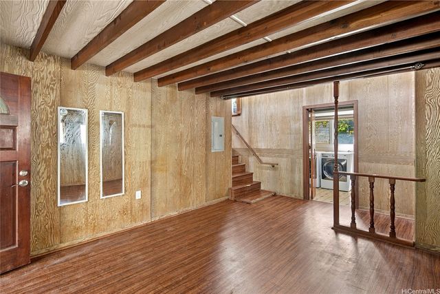 2939 Kahawai Street, Honolulu, HI 96822