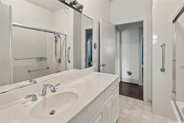 2939 Kahawai Street, Honolulu, HI 96822