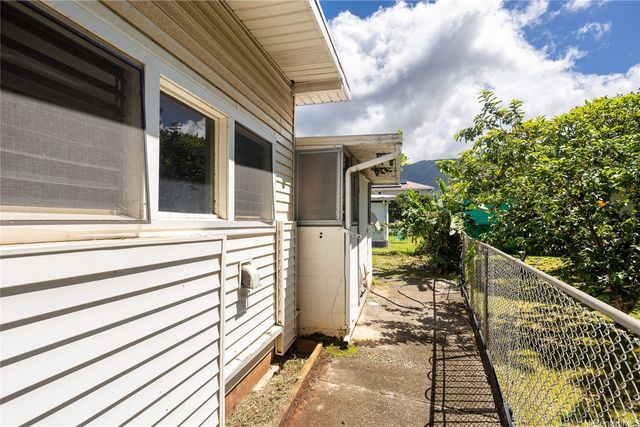 2939 Kahawai Street, Honolulu, HI 96822