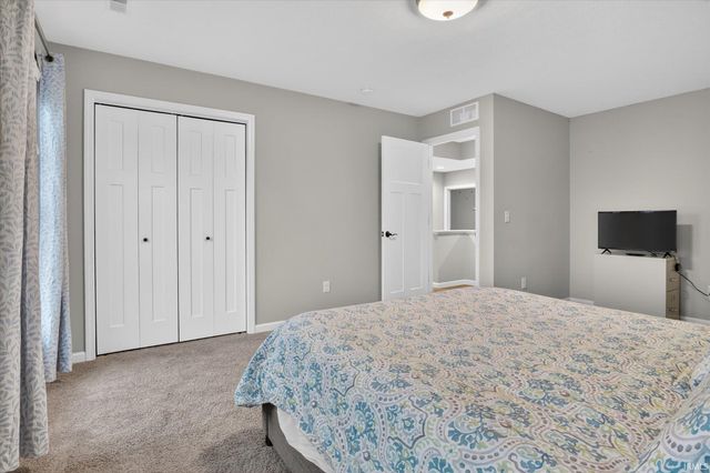 58373 Crossview Lane, Osceola, IN 46561