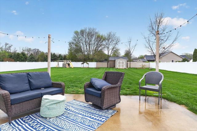 58373 Crossview Lane, Osceola, IN 46561