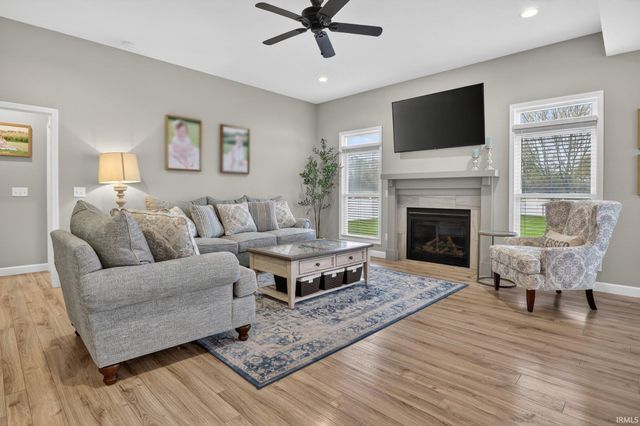 58373 Crossview Lane, Osceola, IN 46561