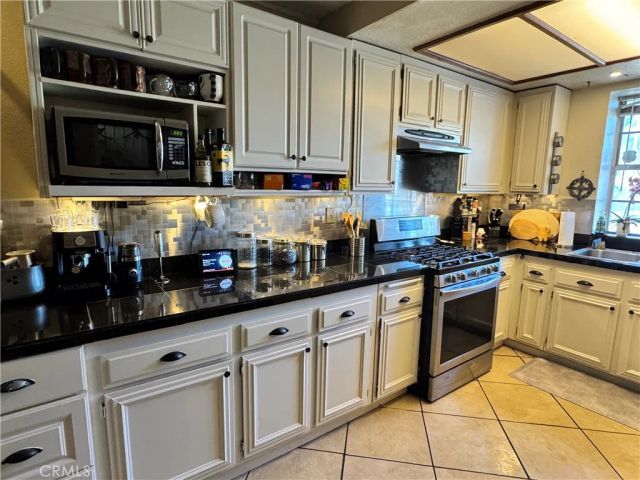 13931 Shadow, Fontana, CA 92337