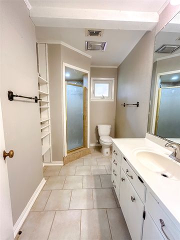 851 Leroy Parkway, Elm Mott, TX 76640