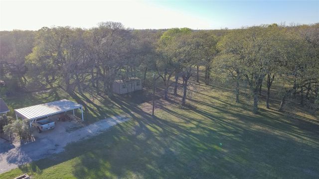 851 Leroy Parkway, Elm Mott, TX 76640