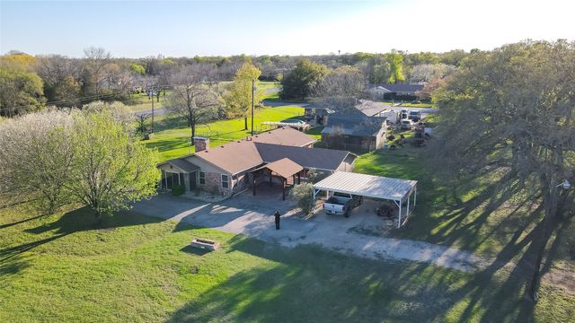 851 Leroy Parkway, Elm Mott, TX 76640