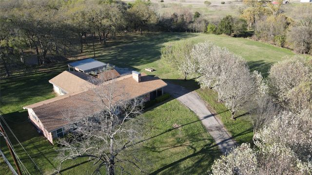 851 Leroy Parkway, Elm Mott, TX 76640