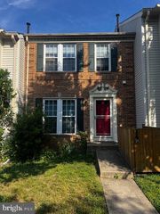 5946 EDGEHILL CT, Alexandria, VA 22303