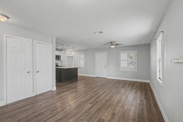 2508 Hillglenn Road, Dallas, TX 75228