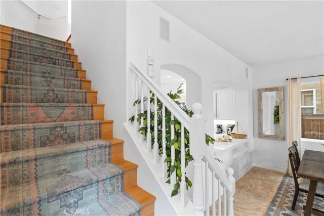 513 Pecan Ave, Huntington Beach, CA 92648