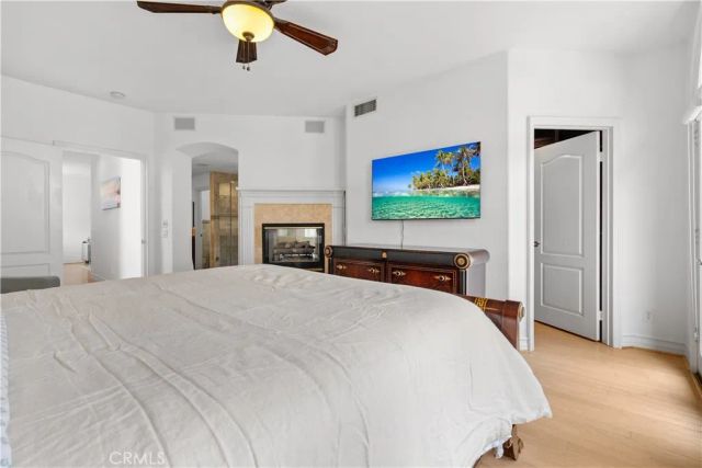 513 Pecan Ave, Huntington Beach, CA 92648