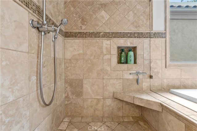 513 Pecan Ave, Huntington Beach, CA 92648