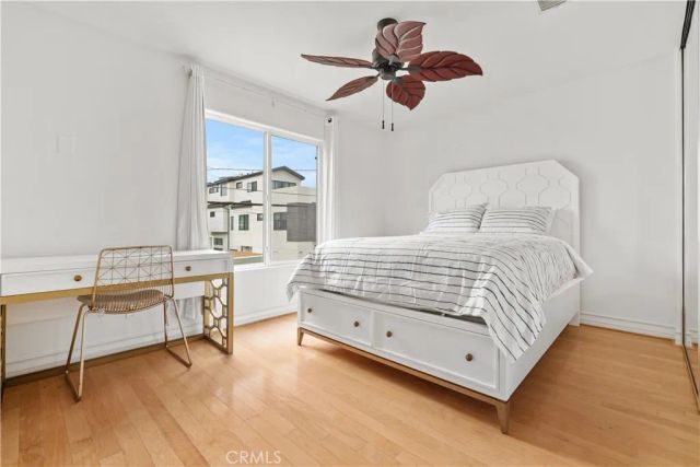 513 Pecan Ave, Huntington Beach, CA 92648