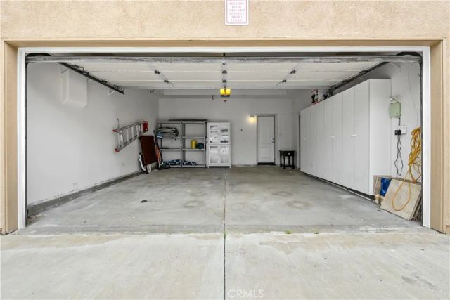 513 Pecan Ave, Huntington Beach, CA 92648