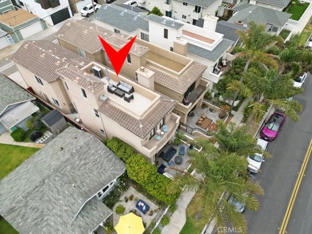 513 Pecan Ave, Huntington Beach, CA 92648