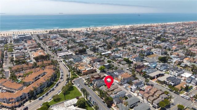 513 Pecan Ave, Huntington Beach, CA 92648