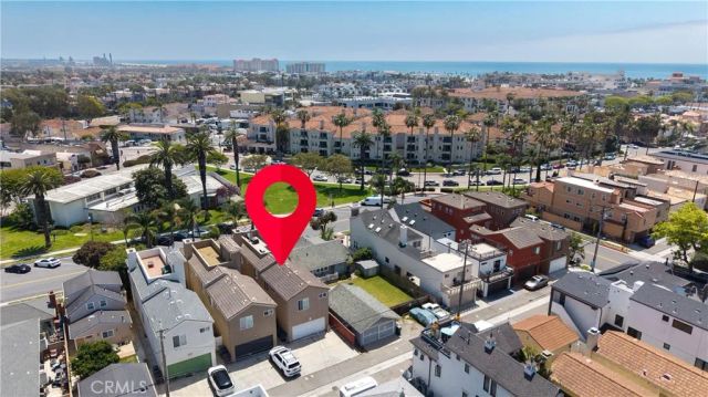 513 Pecan Ave, Huntington Beach, CA 92648