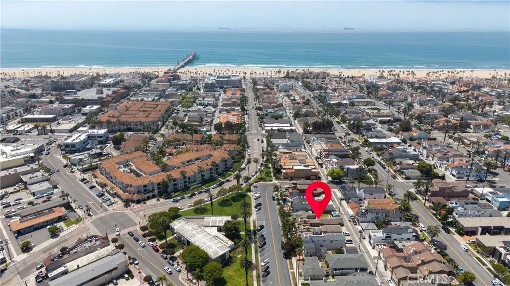 513 Pecan Ave, Huntington Beach, CA 92648