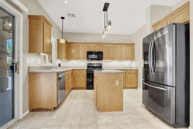 636 Pacific Cascades Drive, Henderson, NV 89012